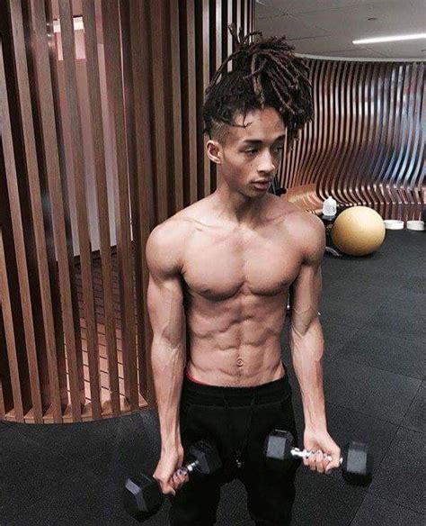 Jaden Smith: Freundin, Vermögen, Größe, Tattoo,。